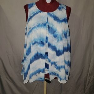 Zac & Rachel Woman Blue and White Sleeveless Shirt. Size 2X.
